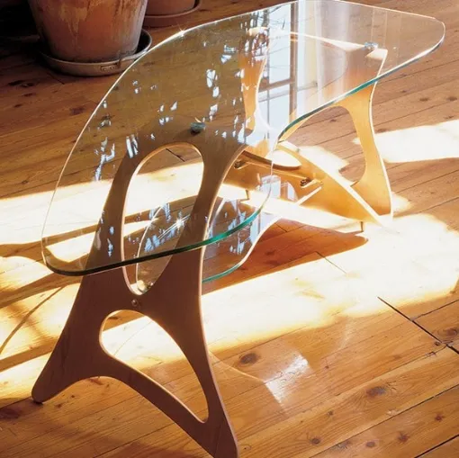 Tavolino di design in cristallo e rovere Arabesco CM di Zanotta