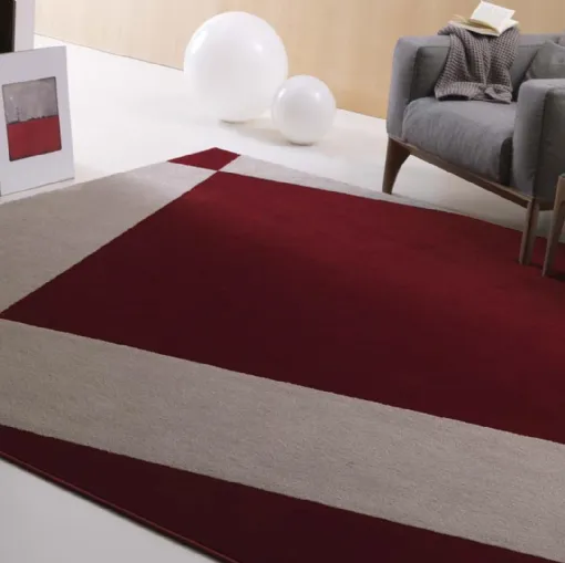 Tappeto con incroci obliqui rosso e beige Chelsea di Besana Moquette