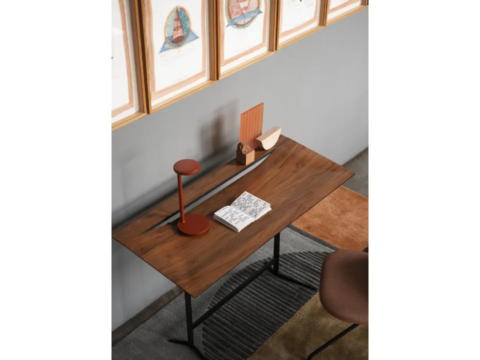 Scrittoio in legno massello Cut di Bross Italia