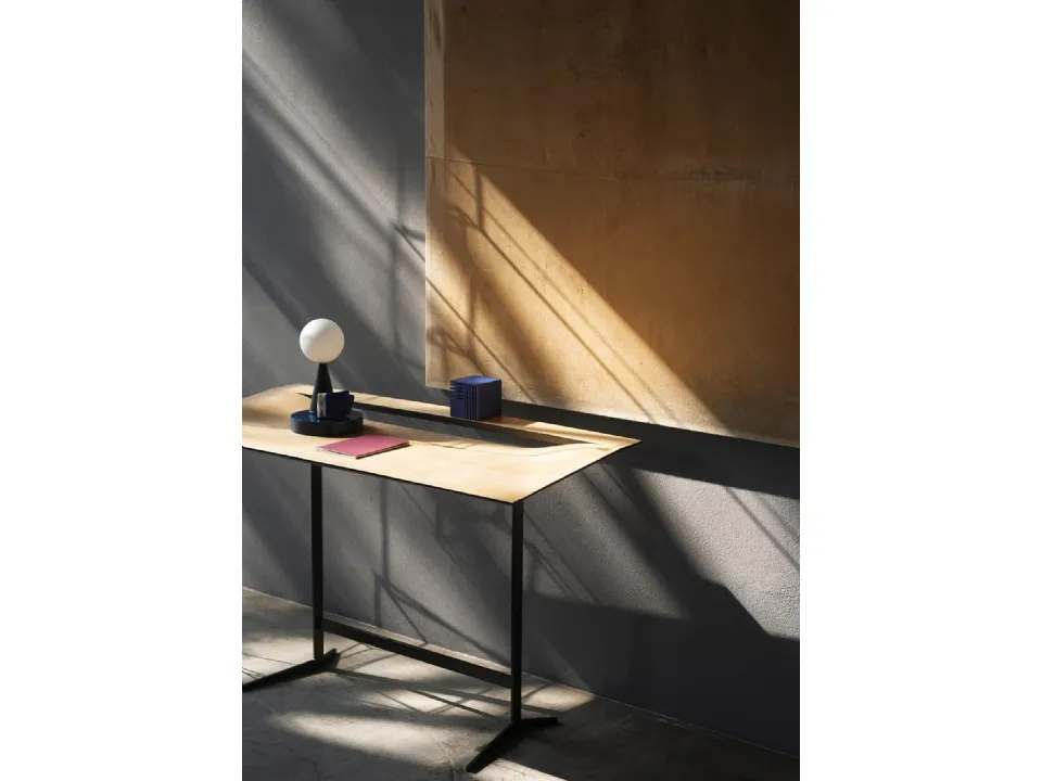 Scrittoio in legno massello Cut di Bross Italia