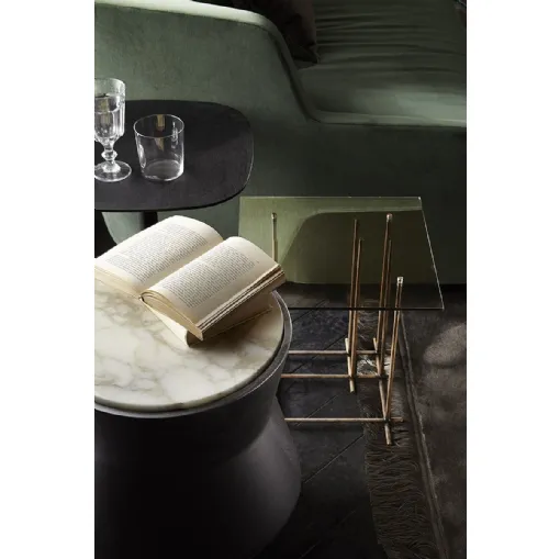 Tavolino Dama con paino in marmo e struttura in legno massello di Gallotti&Radice
