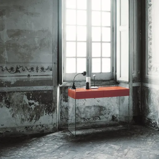 Scrittoio Float di Glas Italia