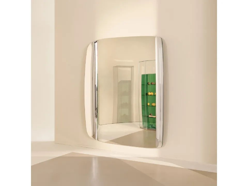 Specchio Marlene in lastra di cristallo curvato di Glas Italia