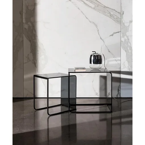 Tavolini Nido in vetro curvato con struttura in metallo di Sovet