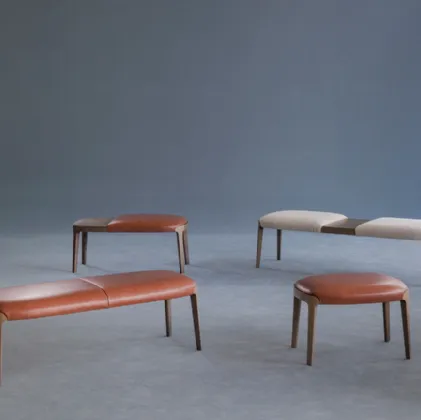 Pouf Velis in pelle e legno di Potocco
