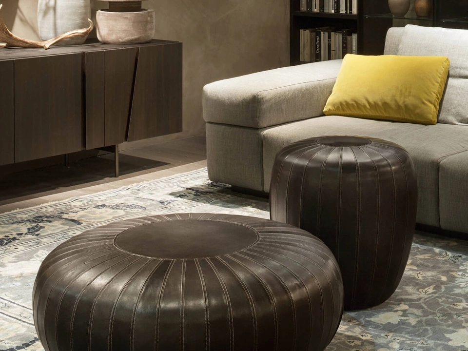 Pouf in pelle Tod di Lema