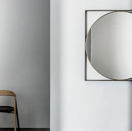 Specchio Visual Geometric con cornice quadrata in metallo laccato di Sovet