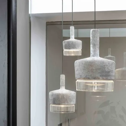 Lampada a sospensione in vetro e cemento Acorn di Pentalight