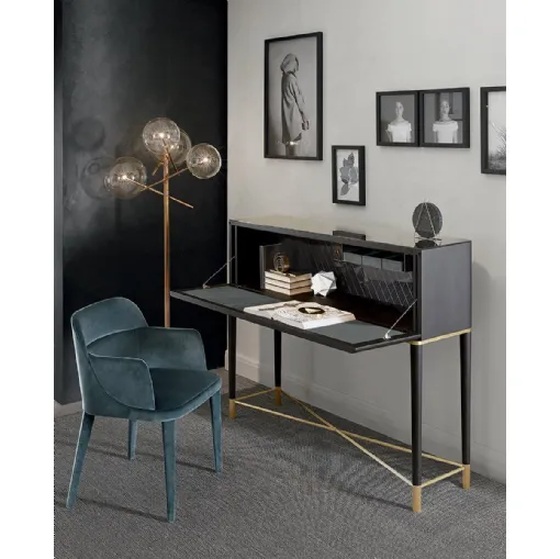 Lampada da terra Bolle in cristallo trasparente soffiato a bocca con parti metalliche in ottone brunite a mano di Gallotti&Radice