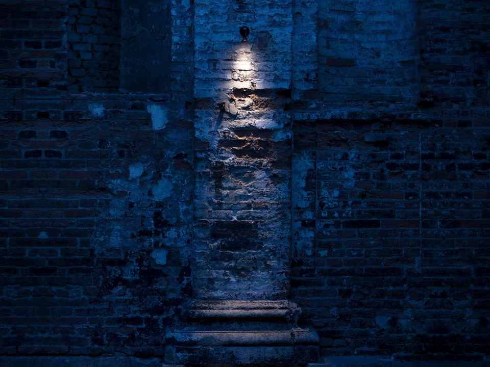 Lampada da esterni Buio-Spot di Davide Groppi