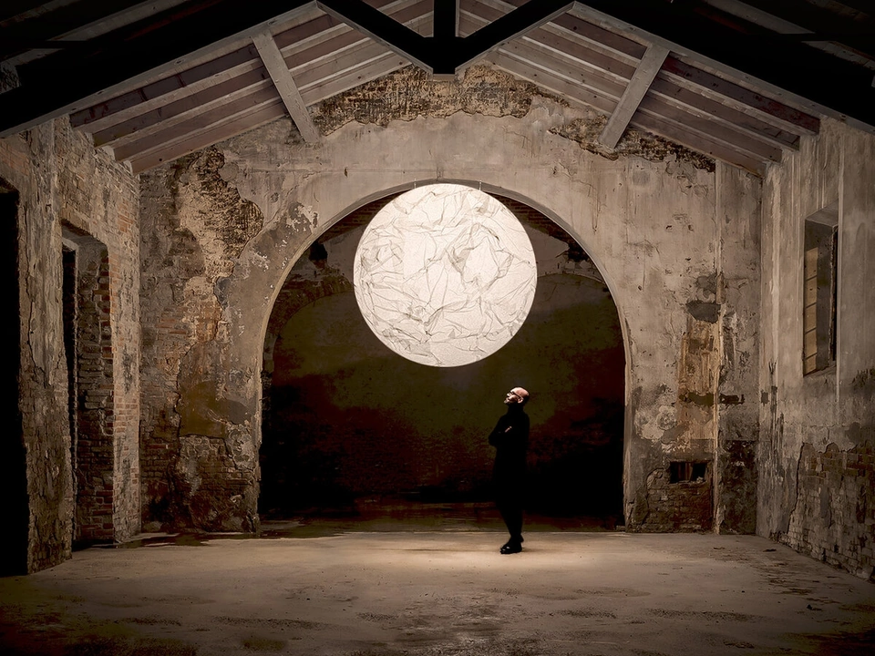 Lampada a sospensione Moon di Davide Groppi