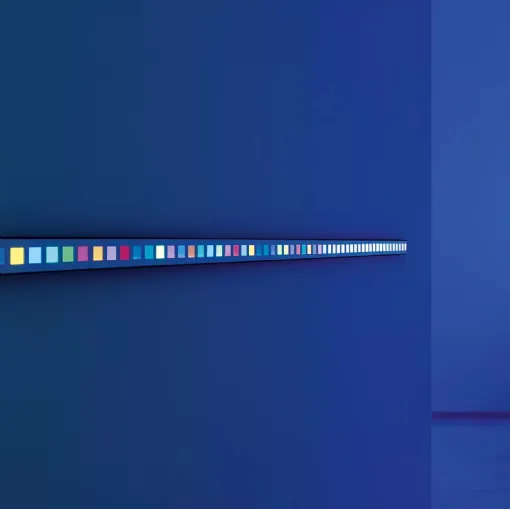 Lampada da parete Film in metallo e policarbonato a led colorati di Davide Groppi