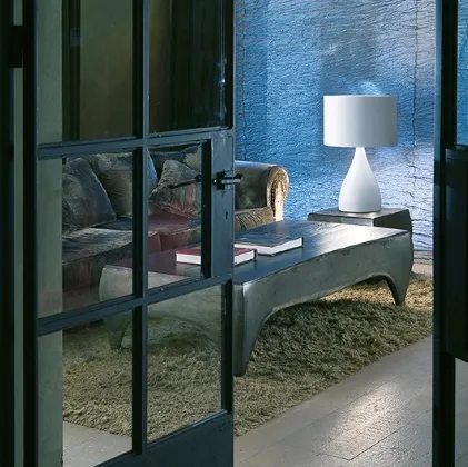 Lampada da tavolo Jazz in poliuretano di Vibia