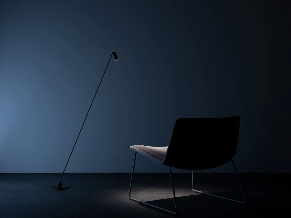 Lampada da terra Mia di Davide Groppi