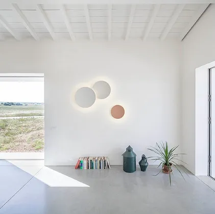 Lampada da parete Puck di Vibia