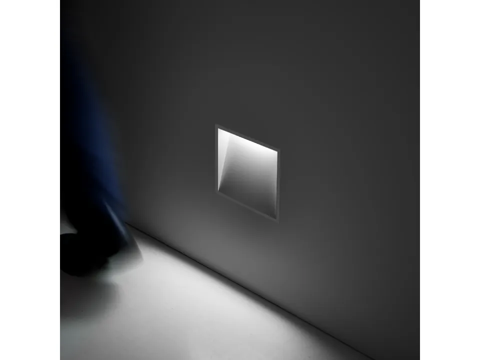 Lampada da parete da incasso in metallo bianco opaco Pura di Davide Groppi