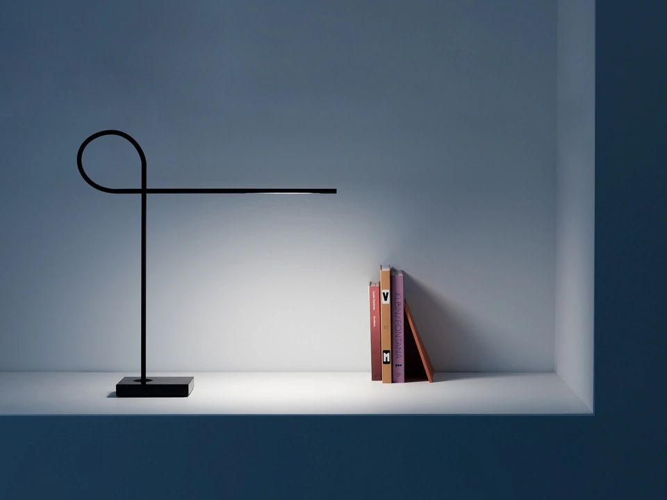 Lampada da tavolo Ribbon di Davide Groppi