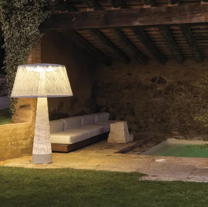 Lampada da esterno Wind in fibra di vetro di Vibia