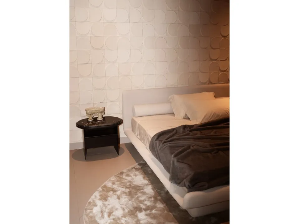 Comodino in legno con top in marmo Sensei Night di Gallotti&Radice