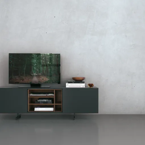 Mobile Porta Tv con frontali in vetro laccato antracite e contenitore interno in noce Monolith configurazione 04 di Extendo