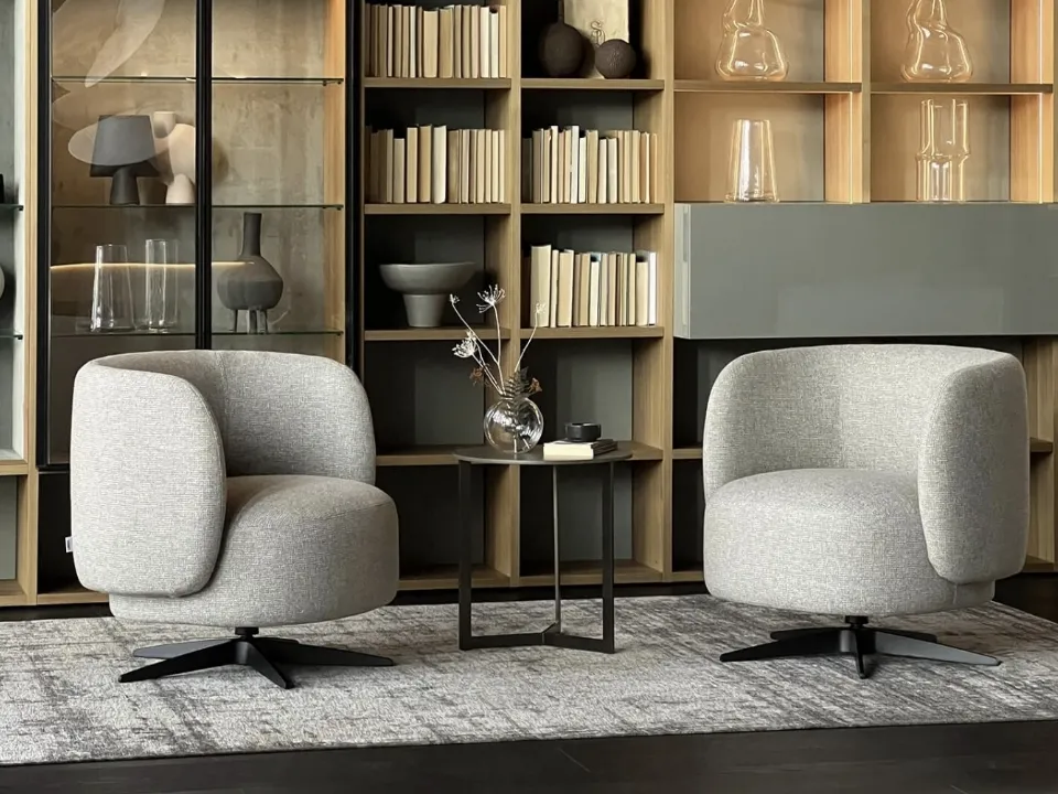 Poltroncina in tessuto Miki di Lema