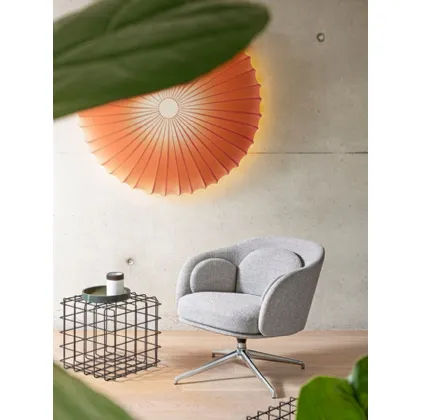 Poltrona Sunset Armchair in tessuto imbottito di Saba