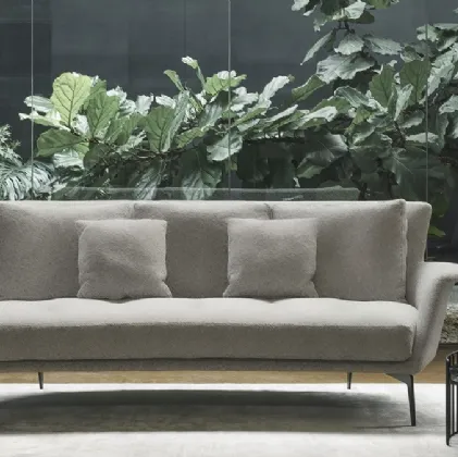 Divano lineare di design Lovy di Bonaldo