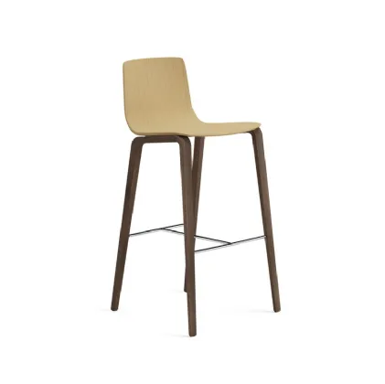 Sgabello in legno Aava Stool di Arper