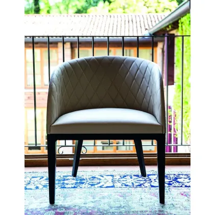 Sedia Hug 1647 in pelle di Bross Italia