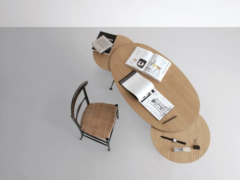 Tavolo allungabile con top in HPL rovere e telaio in acciaio nero Mr Hyde configurazione 28 di Extendo