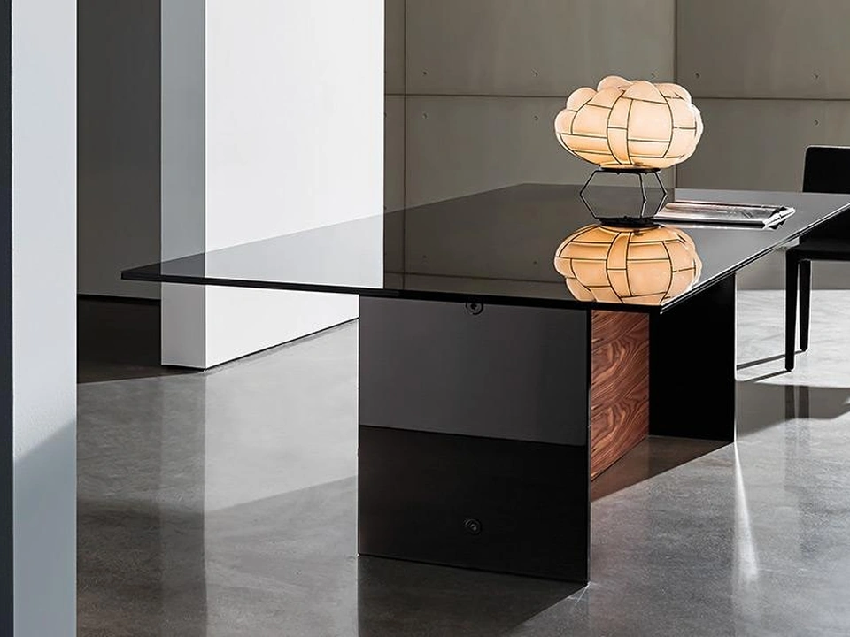 Tavolo Regolo con doppia base di Sovet