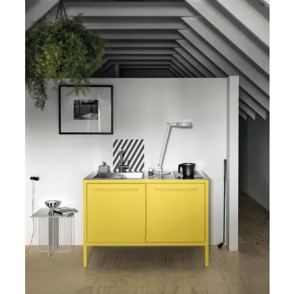 Cucina Moderna monoblocco salvaspazio Frame Zinc Yellow in metallo con top in acciaio inox satin di Fantin