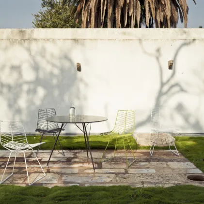 Sedia da giardino Leaf di Arper