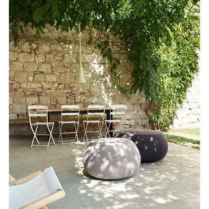 Pouf da giardino Pix di Arper