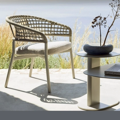 Poltroncina Lounge Plinto di Varaschin