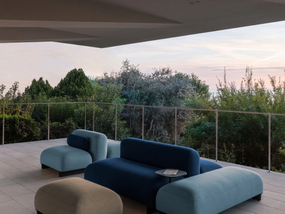 Divano outdoor Ralik di Arper
