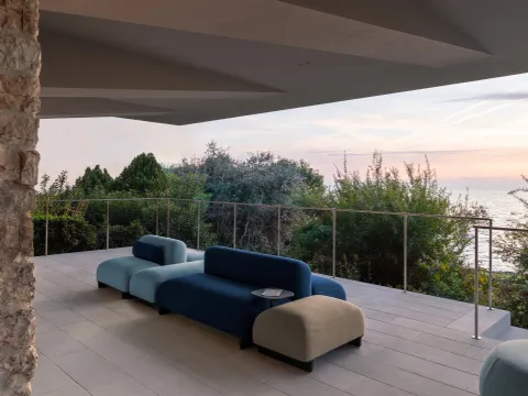 Divano outdoor Ralik di Arper