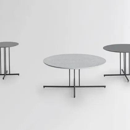 Tavolini Graphic con top in Pietra naturale o HPL e base in metallo di Potocco
